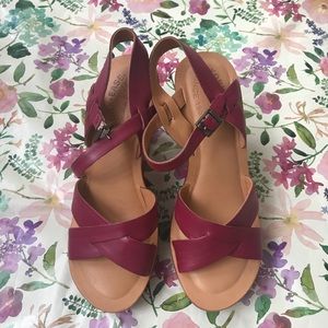 Kork-Ease Women's Platform Sandals in Berry and Tan